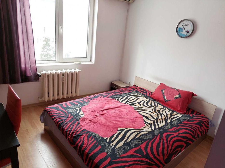 Дава се под наем Двустаен апартамент в София, Лозенец - 60 кв.м за 590 € - Снимка #2