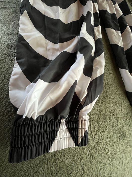 Чисто нова долница на Adidas