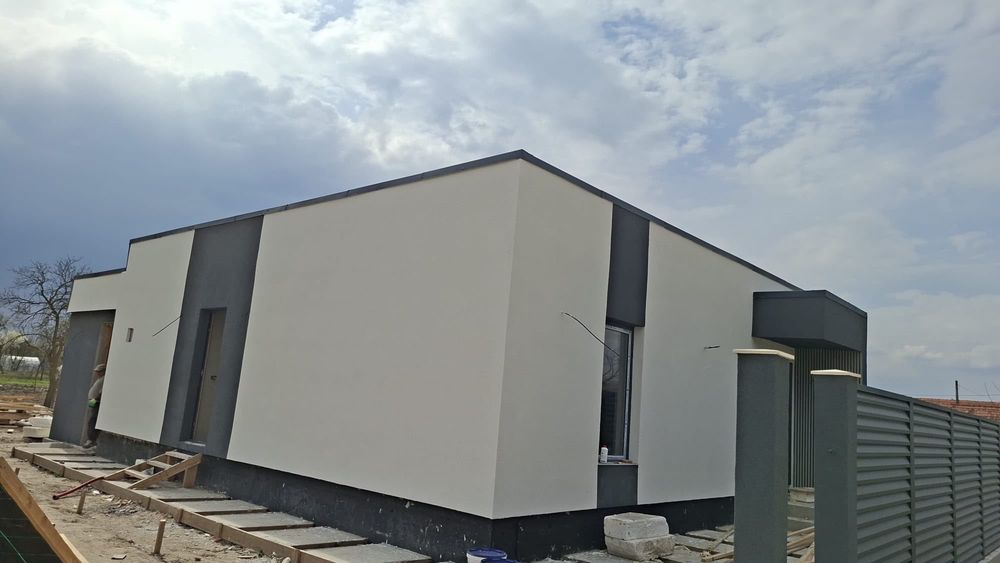 Proprietar vand casa