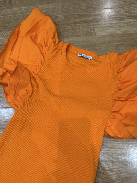 оранжева рокля Zara
