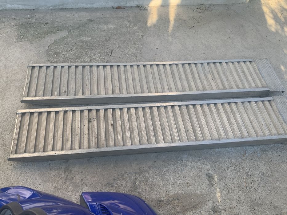 Vand rampi de aluminiu