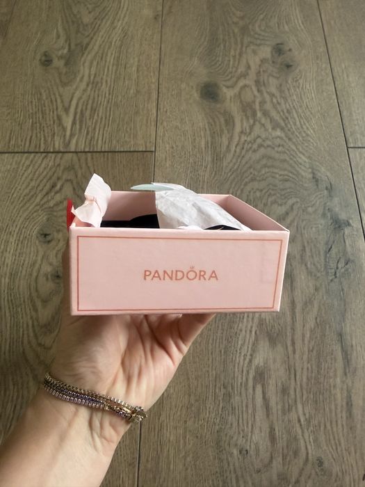 Cercei pandora noi