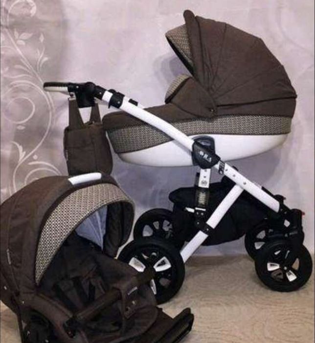 Продам коляску Adamex Galactic 2 в 1