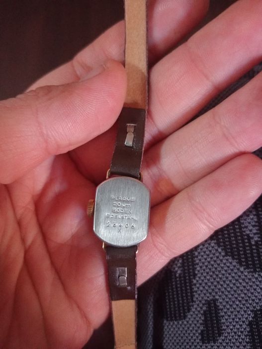 Vând ceas placat cu aur