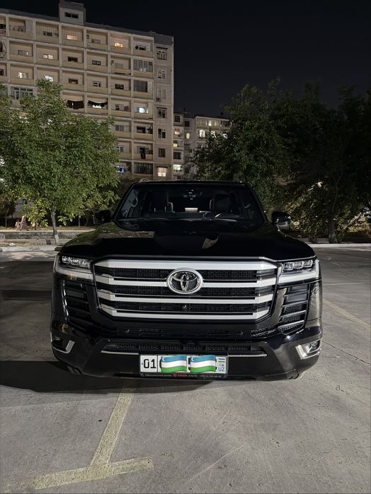 Toyota 300 Land Cruiser sotiladi Toyota LC300, 2023 full