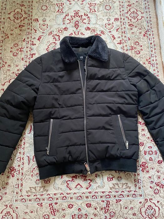 Продам зимнию куртку