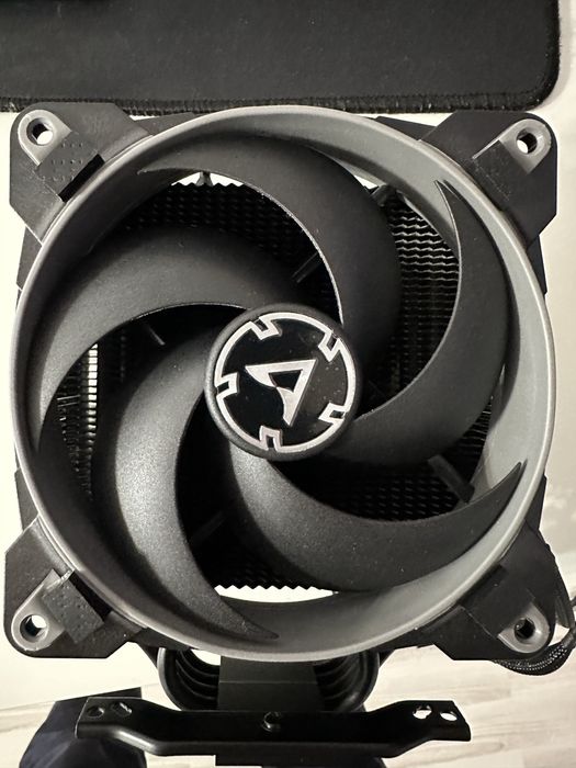 Arctic freezer 34 esports duo