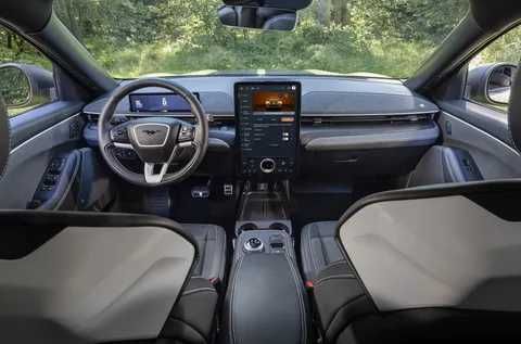 ford mustang mach-E gt boshlangich 30% nasiya asosida savdo