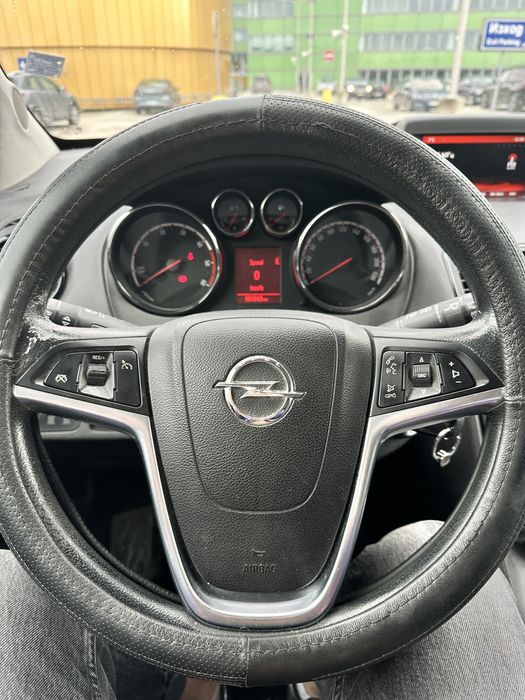 Opel Meriva B - 2014г