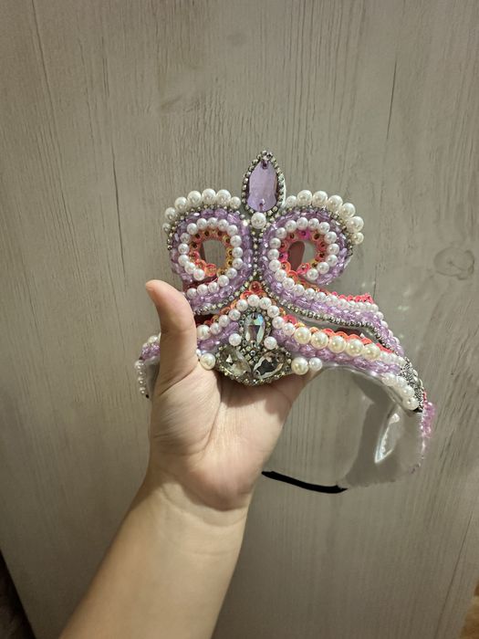 Қазақи нақыштағы сәнді киімдер