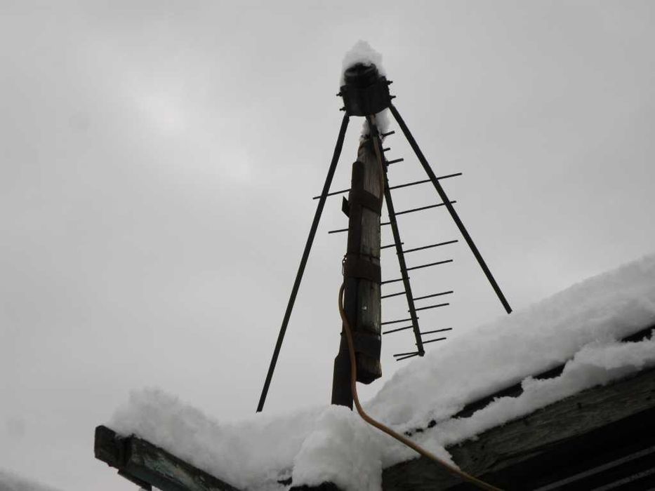 Антенна  для ТВ. Хорошая.