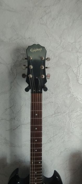 Продаю электрогитару sg epiphone