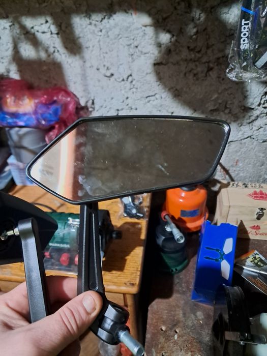 Продавам комплект чисто нови универсални огледала за мотоциклет или ск