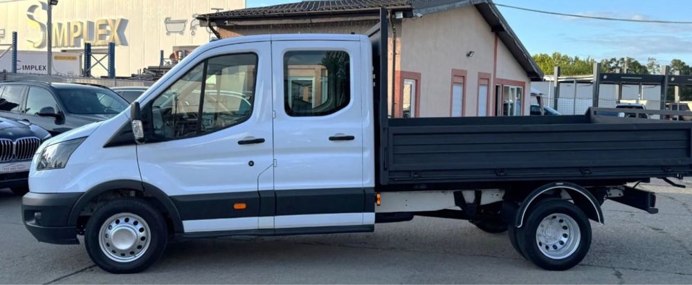 Firma cu 30 muncitori