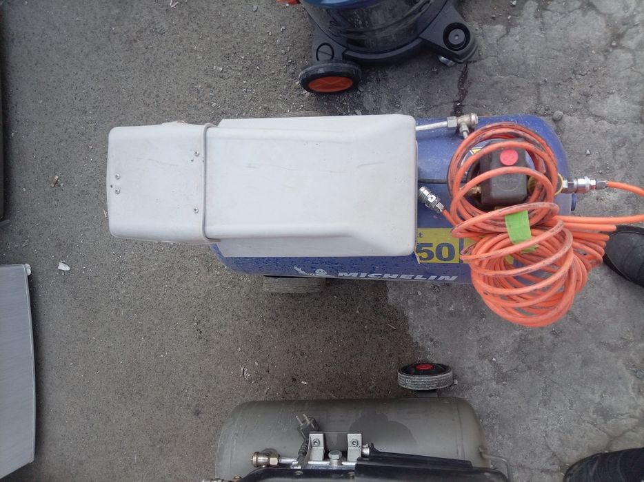 Компрессор Мишлен продается сотилади