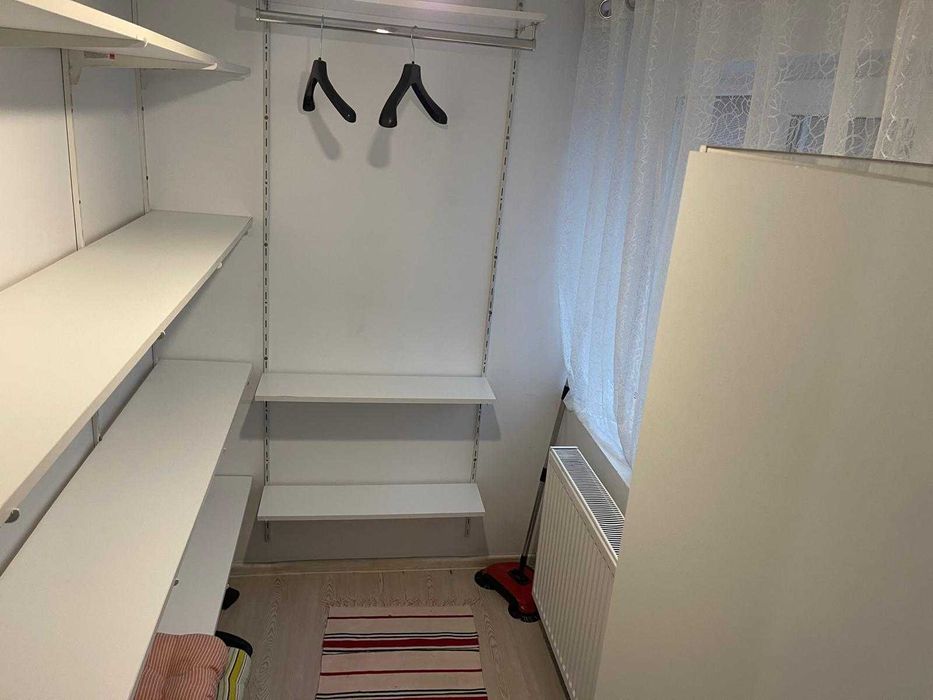 Inchiriez apartament cu 3 camere