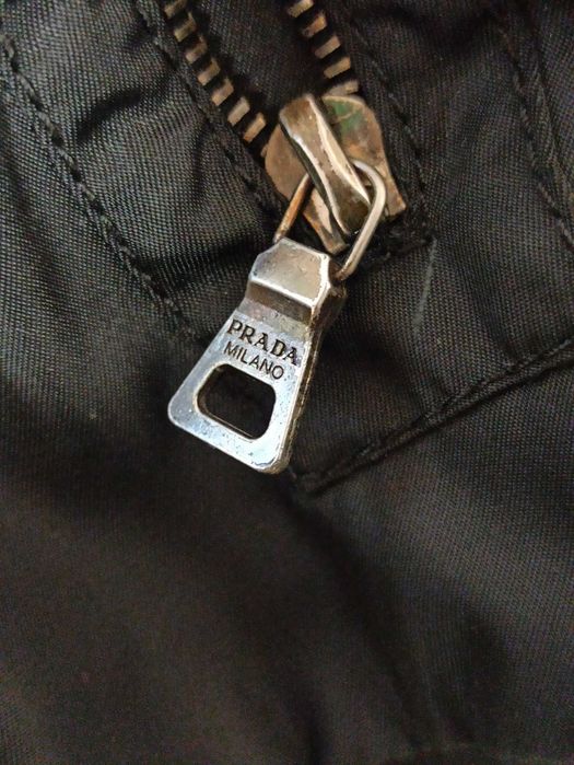 Geaca Prada neagra cu gluga marimea 42