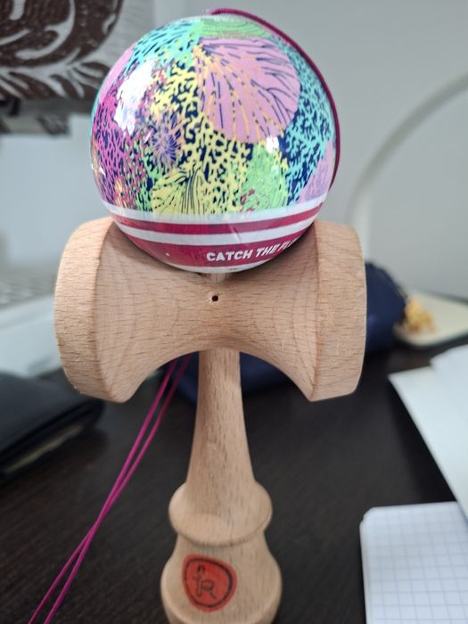 Kendama Europe liquid love  in stare ok negociabil