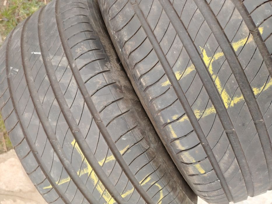 Гуми два броя 225/55/18