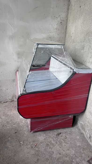 Vitrina frigorifica orizontala cu geam drept si led