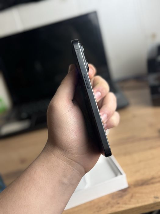 Айфон,IPhone 15 pro 256gb 100%