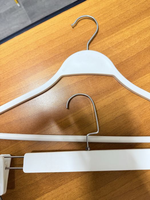 Вешалки для одежды