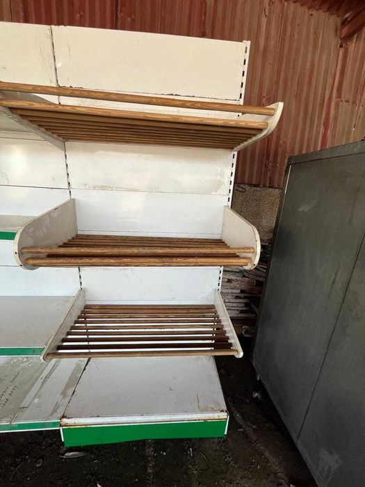 Cтеллажи разных категорий и размеров