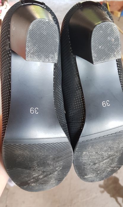 Продам женскую обувь