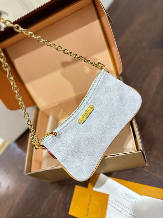 Чанта Louis Vuitton