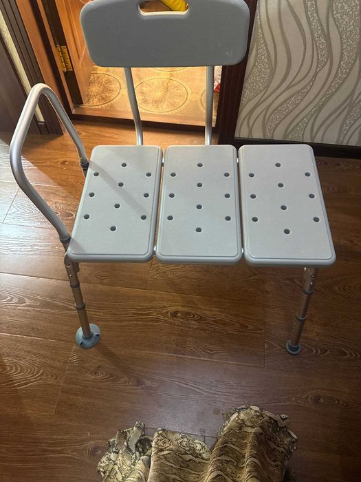 Стул скамейка в ванную