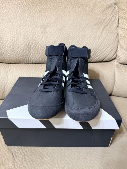 Боксови ръкавици Adidas WAKO + Боксови обувки Adidas HAVOC
