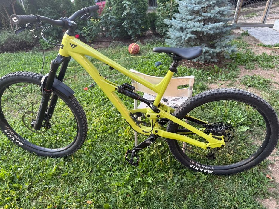 Downhill велосипед Capra