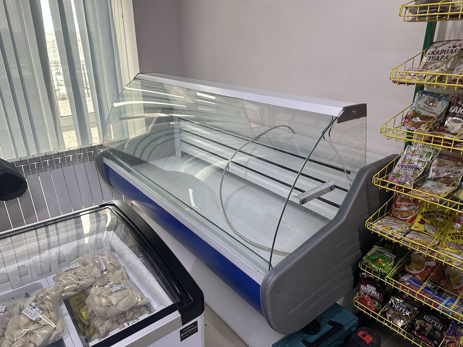 Продается холодьник-витрина б/у