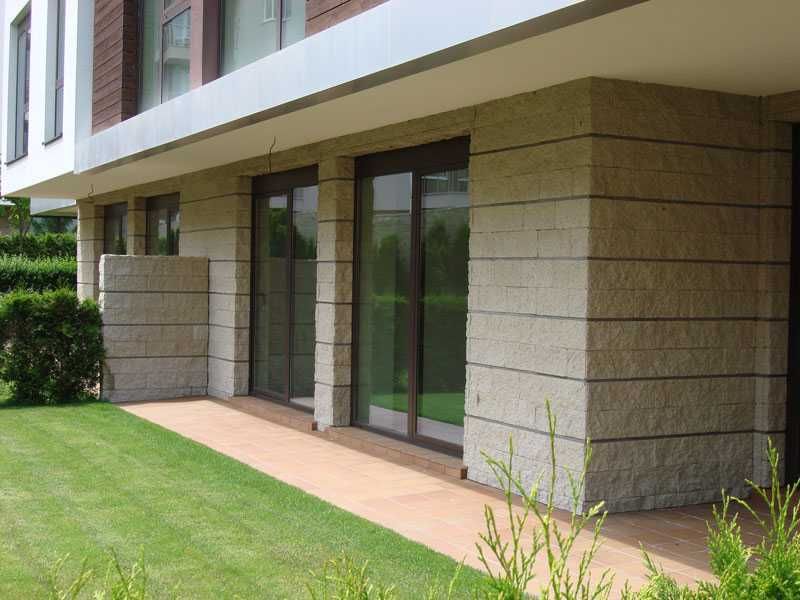 Вибропресовани бетонови блокчета за ограда, имитиращи дялан камък