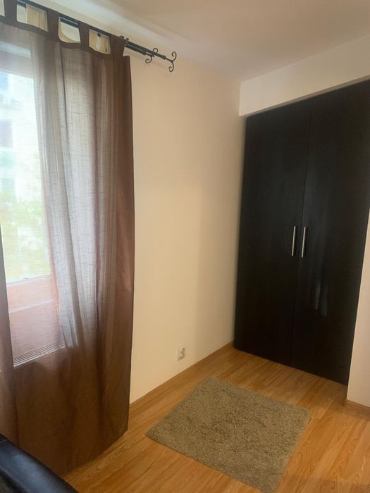 Proprietar inchiriez garsoniera metrou crangasi bloc nou