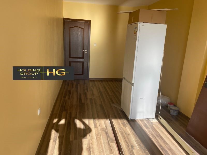 Продава се Тристаен апартамент в Варна, Лятно кино Тракия - 86 кв.м за 1803 €/кв.м - Снимка #3