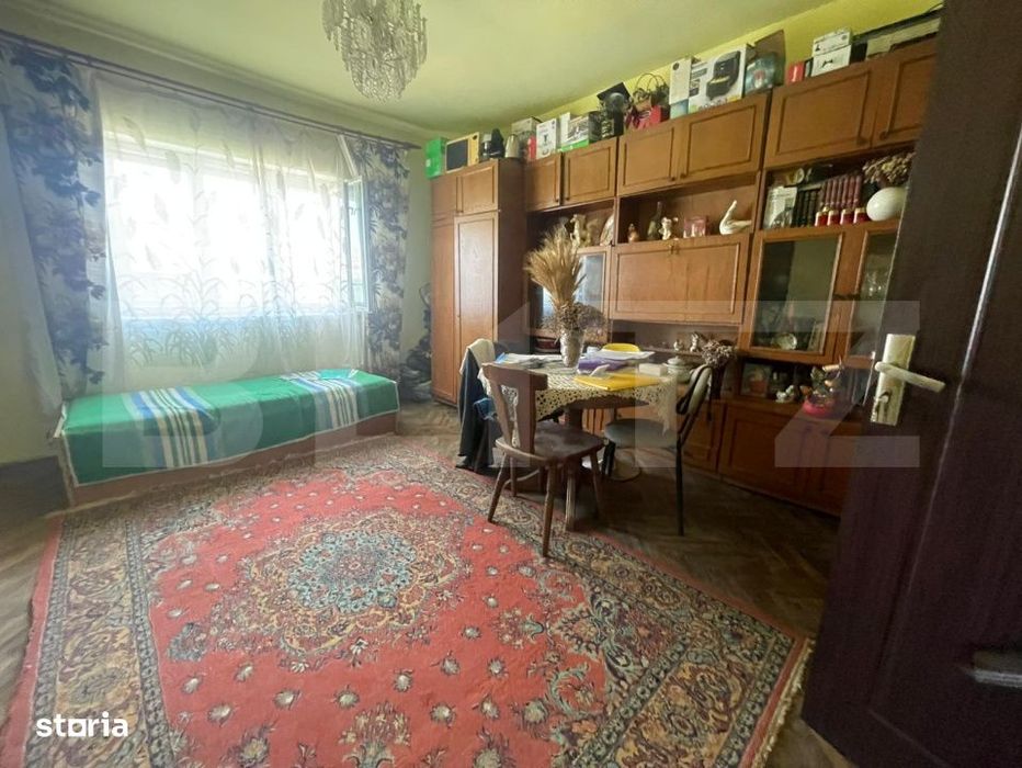 Casa cu 3 camere si un teren in suprafata de 6000 mp