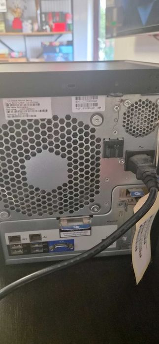 Server HP ProLiant MicroServer Gen8 cu procesor Intel® Celeron® G1610T 2.30GHz, Ivy Bridge, 1 x 4GB