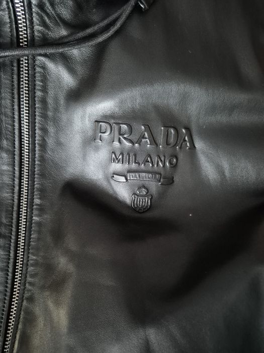 Мъжко кожено яке с качулка