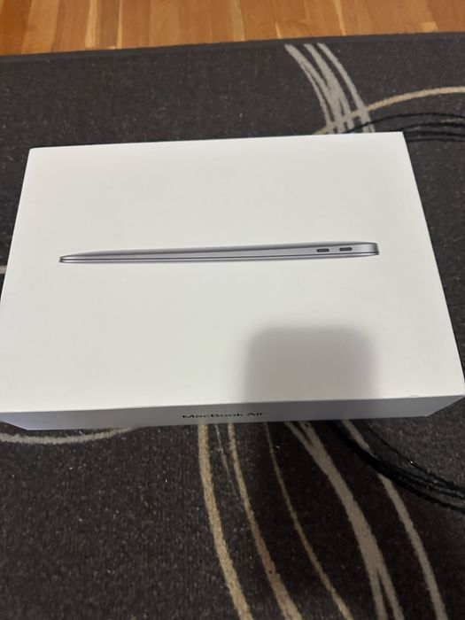 Macbook air m1 2020