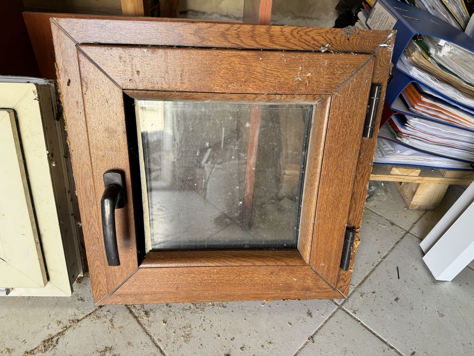 Алуминиеви врати и пвц прозорци