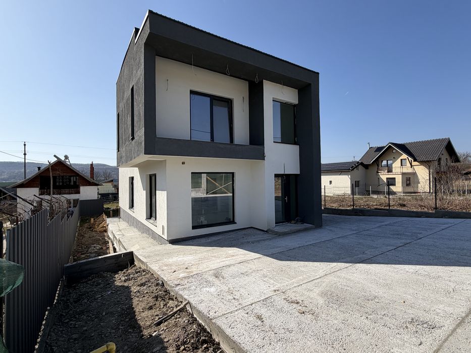 Casa de vanzare Curtea de Arges ! 1000mp