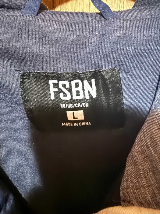 Geacă damă FSBN bleumarin cu glugă, mărimea L – stil sport casual