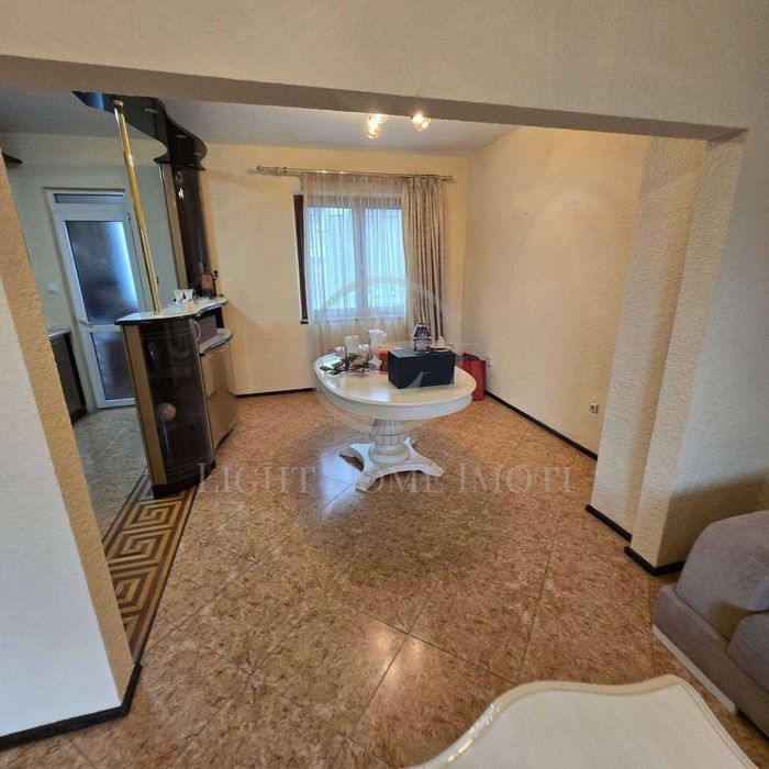 Продава се Тристаен апартамент в Пловдив, Кючук Париж - 92 кв.м за 1054 €/кв.м - Снимка #4