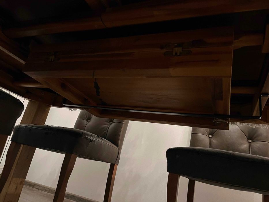Masa Extensibila Lemn Masiv Salcam (180-240 cm) + Cadou 4 Scaune