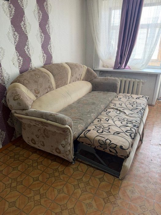 Продам диван хорошем состояние