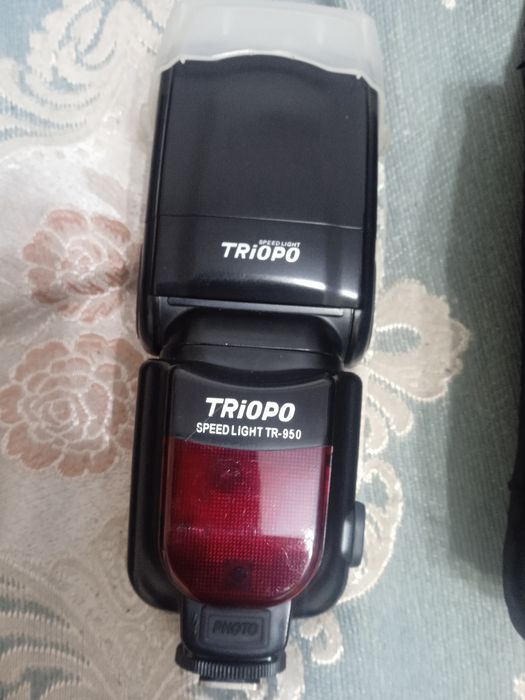 срочно продам вспышку