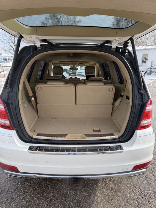 Mercedes Benz GL550 4 Matic Grand Edition