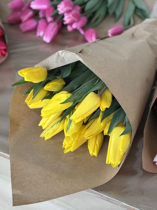 Тюльпаны на 7-8 марта