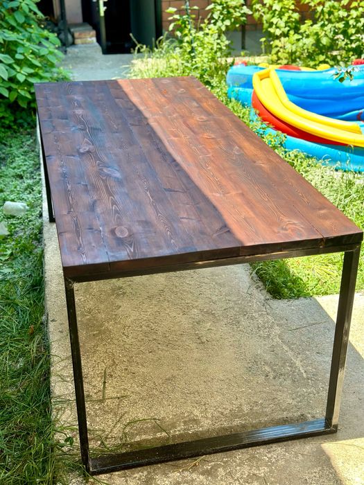 Стол в стиле лофт